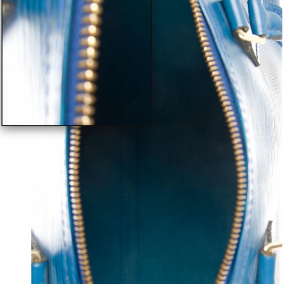 Louis Vuitton Epi Speedy 30 - LIKE NEW - Picture 6 of 6